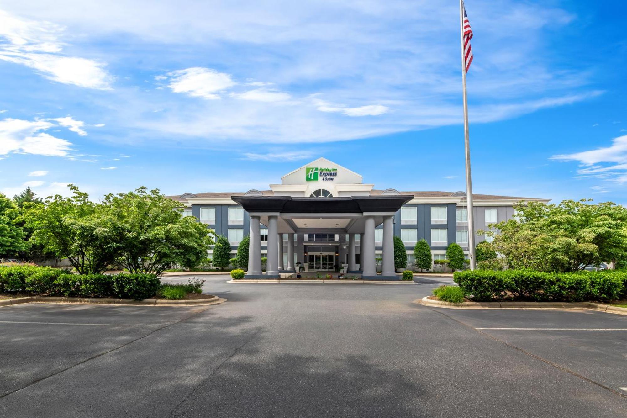 Holiday Inn Express & Suites Sylva / Dillsboro By Ihg Εξωτερικό φωτογραφία
