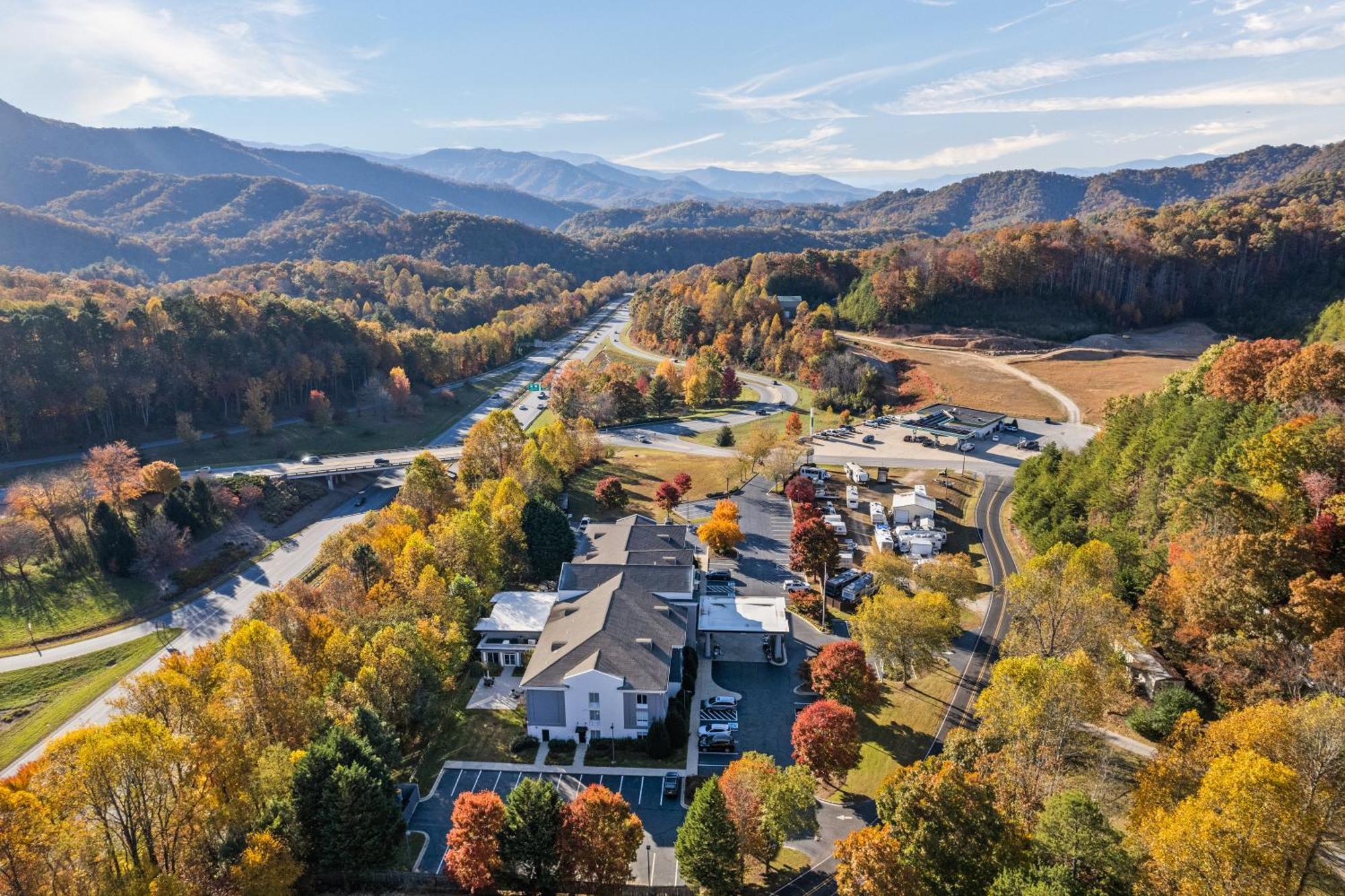 Holiday Inn Express & Suites Sylva / Dillsboro By Ihg Εξωτερικό φωτογραφία