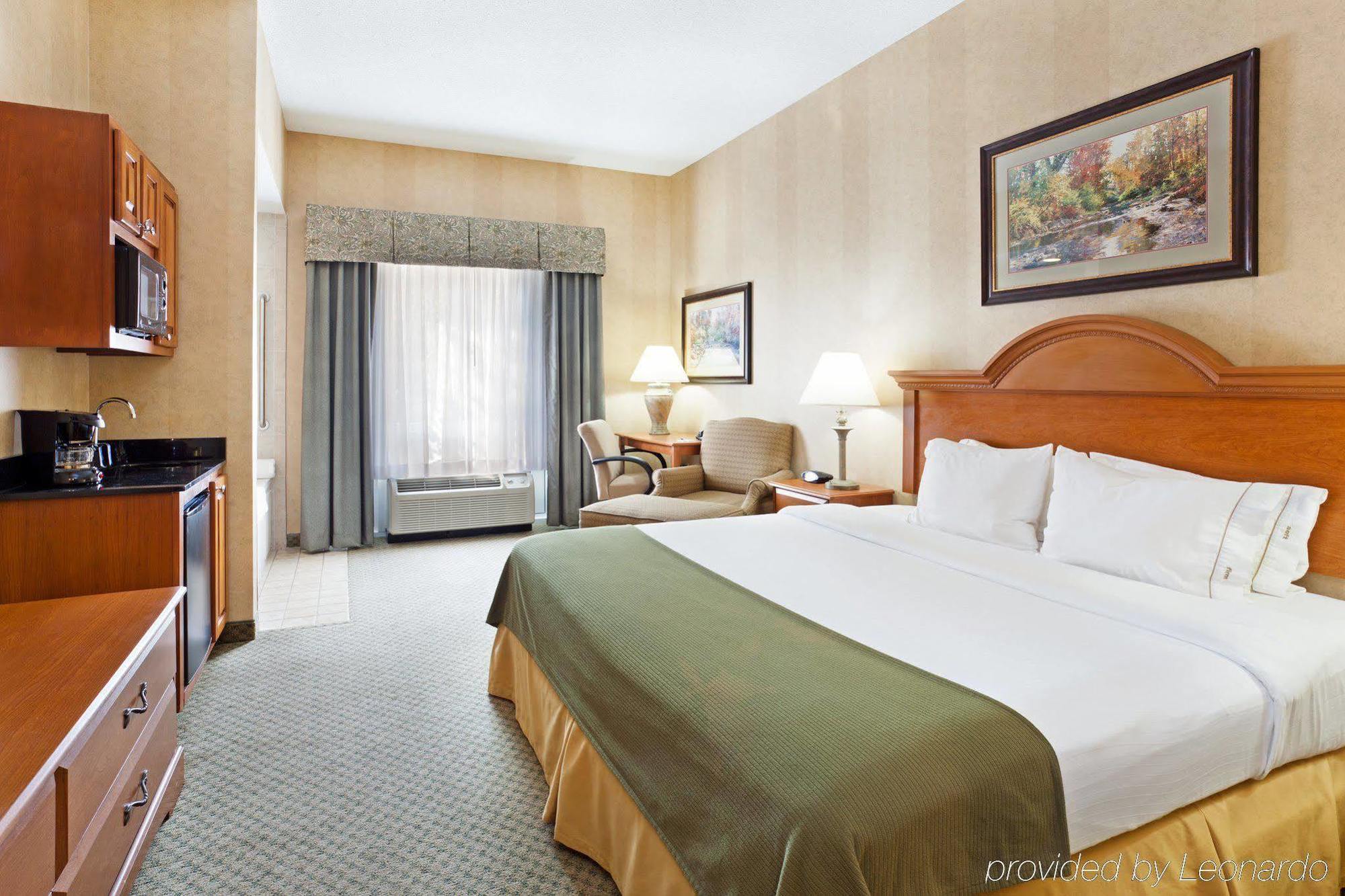 Holiday Inn Express & Suites Sylva / Dillsboro By Ihg Δωμάτιο φωτογραφία